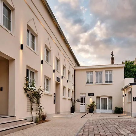 The Originals Boutique, Les Coulisses Du Théâtre, Saint-quentin Hotel 3*