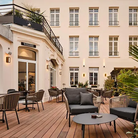 Hotel The Originals Boutique, Les Coulisses Du Theatre, Saint-quentin *