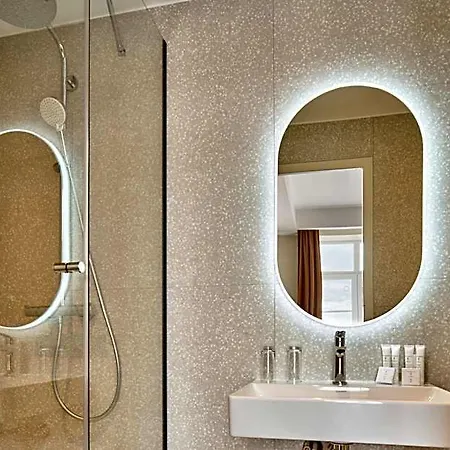 호텔 The Originals Boutique, 3 Etoiles Les Coulisses Du Theatre, Saint-quentin 3*